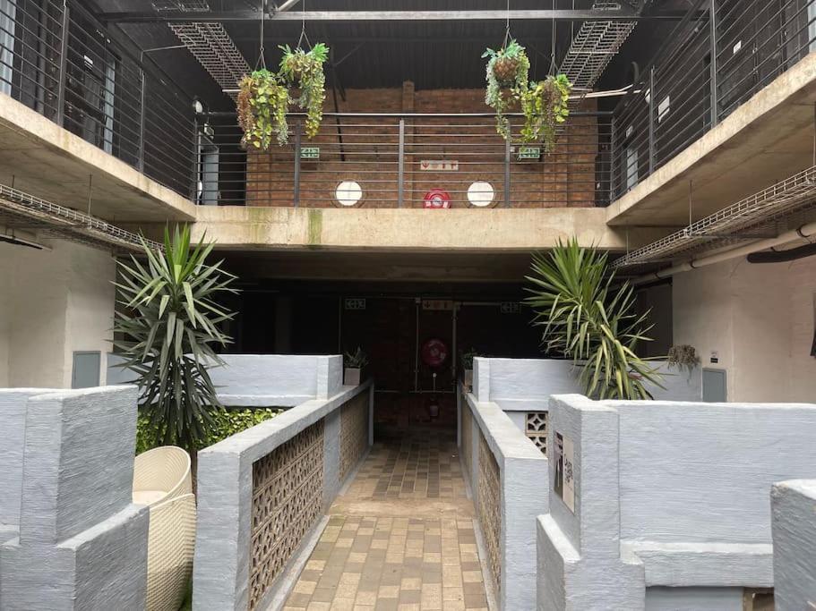 Apartamento Dream Abodes At Cozy Craftmans Ship, Maboneng